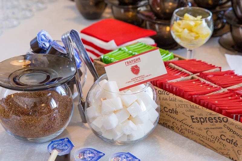 Оголодавший новосибирец съел чужой обед картинка